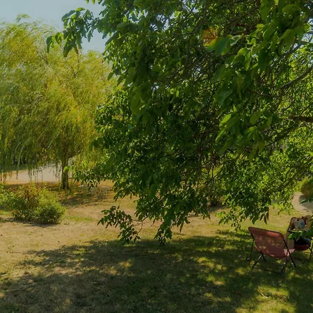 Ferienhaus La Souche Fleurie, Marcel
